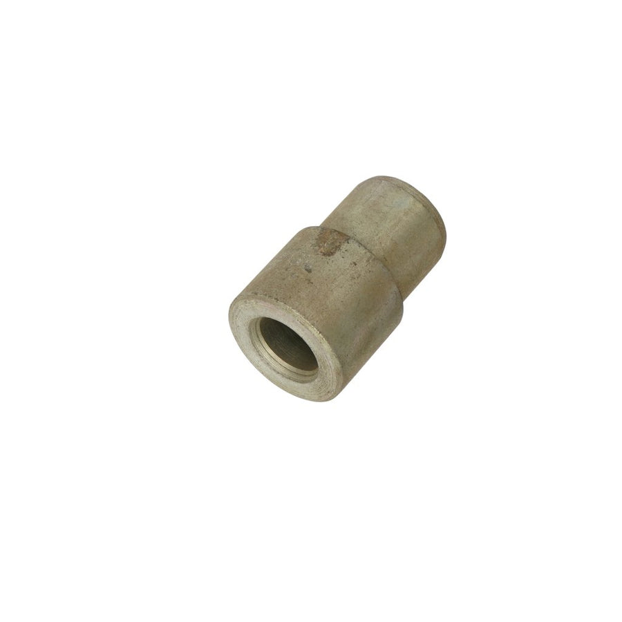 377053 - T140 R/H REAR SPACER