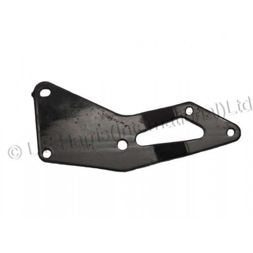 712014 - C RANGE R/H MUFFLER BRACKET UK 1972/73