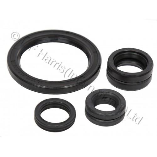 999957 - T140 OIL SEAL KIT 1973/88