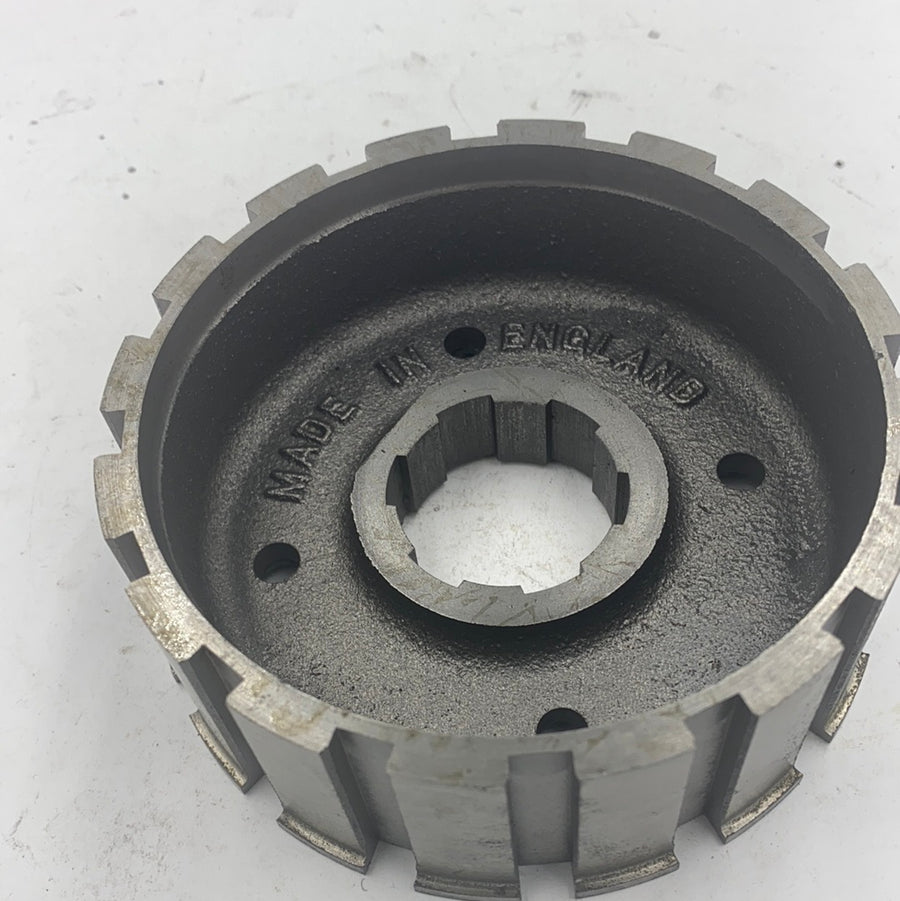 570872 - 6T SOLID CLUTCH CENTRE 1949/55