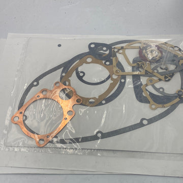 990031 - TR25W/B25 COMPLETE GASKET KIT 1967/70